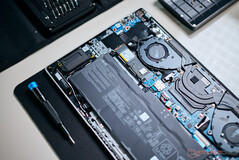 M.22280 SSD kan bytas ut.