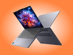 IdeaPad Slim 3x i färgen Luna Grey.
