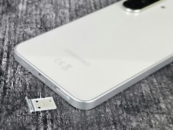 Galaxy A36 5G:s kortplats