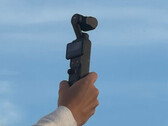 DJI Osmo Pocket 4 kan avvika från DJI:s nuvarande vlogging-kamera på fler sätt än väntat. (Bildkälla: Federation of Independent Photographers)