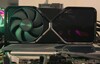 Nvidia GeForce RTX 4070 Super Founders Edition installerad i testbänken