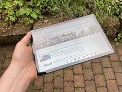 Användning utomhus (full ljusstyrka på displayen)