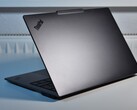 Utseende som en Yoga, kvalitet som en ThinkPad, funktionsuppsättning som en ThinkBook: Lenovos ThinkPad X9-14 suddar ut gränserna (på bilden: Lenovo ThinkPad X9-14 G1 Aura Edition, bildkälla: Benjamin Herzig)