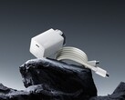 OnePlus nya GaN-laddare är formad som en flaska. (Bildkälla: OenPlus)