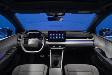Interiören i VW ID Polo är full av fysiska knappar och vred.