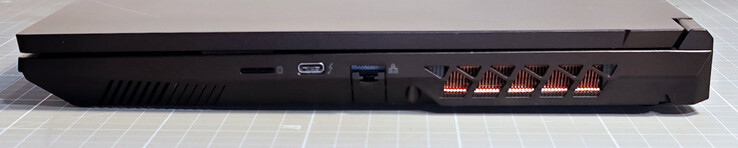 microSD-kortläsare, Thunderbolt 4/USB4.0 Gen 3x1 med DisplayPort, RJ45 Gigabit LAN