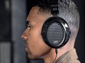 VSX Immersion One plana magnetiska hörlurar använder virtuell högtalarmodellering för att simulera professionella ljudmiljöer. (Bildkälla: Steven Slate Audio)