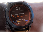 Garmins smartklocka Fenix 7 (bilden) har fått en ny betauppdatering. (Bildkälla: Garmin)