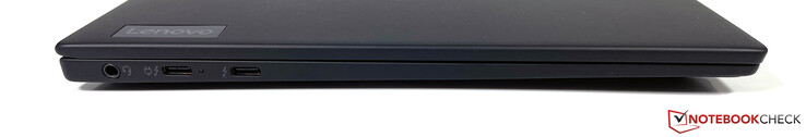 Vänster: 3.5 mm stereoport, 2x Thunderbolt 4 med USB-C (USB 4 med 40 Gbps, Power Delivery, DisplayPort 1.4a)