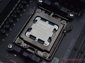 AMD CPU i en sockel för stationärt moderkort