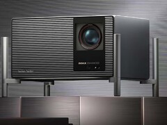 Titan Noir finns i tre olika versioner