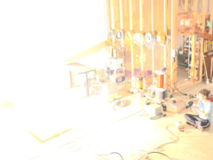 En bild av glödlampan som lyser med full effekt (Bildkälla: styropyro; beskuren skärmdump)