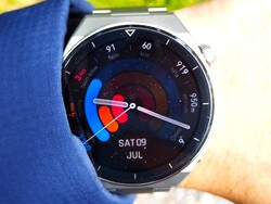 Displayen på Huawei Watch GT 3 Pro är alltid läsbar