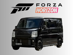2020 Suzuki Every PZ Turbo Special Kei bil under Forza Horizon-logotypen (Bildkälla: AR12Gaming YouTube, Xbox Wire med ändringar)