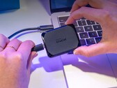Den externa SSD-enheten Crucial X10 Pro på bilden