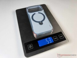 Torras Ostand Q3 Air Pro-skalet för iPhone väger cirka 53 g.