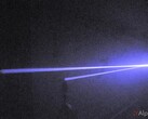 Lasern studsar fram och tillbaka (Bildkälla: AlphaPhoenix; skärmdump)