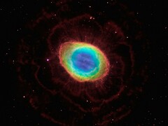 En bild som visar Ringnebulosan.