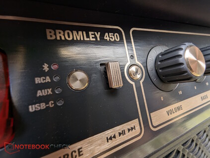 Källknapp och medieomkopplare