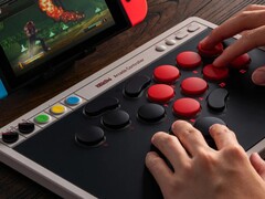 Den nya arkadkontrollen från 8bitdo, tillgänglig från 15 juli 2025. (Bildkälla: 8bitdo)