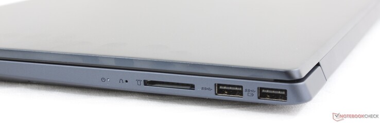 Höger: SD-kortläsare, 2x USB 3.1 Typ A Gen. 1