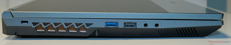 Vänster: Kensingtonlås, USB 3.2 Gen1 typ-A, USB 2.0 typ-A, Line-in, CTIA 3,5 mm kombinerat ljuduttag