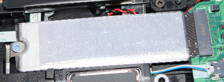 En PCIe 4 SSD fungerar som systemets enhet.