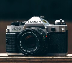 Canon EOS R8 Mark II sägs ha hämtat designinspiration från Canon AE-1