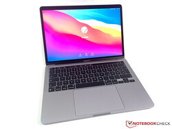 Recension av Apple MacBook Pro 13 2020 M1. Recensionsex från Cyberport.