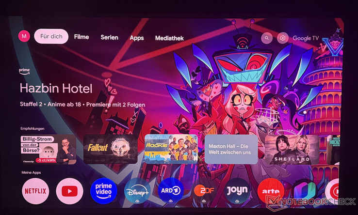 Det välbekanta användargränssnittet för Google TV finns också tillgängligt på denna laserprojektor