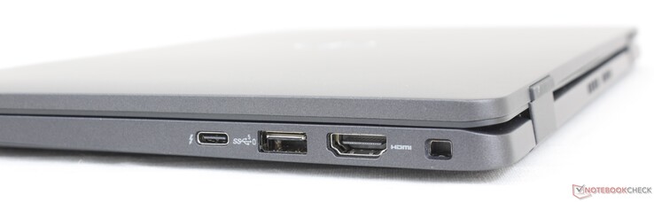 Höger: USB-C med Thunderbolt 4 + Power Delivery + DisplayPort, USB-A 3.2 Gen. 1, HDMI 2.0, Wedge-format lås