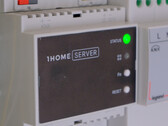 En hemserver med KNX-protokoll (Bildkälla: Cosmin Ianculescu)