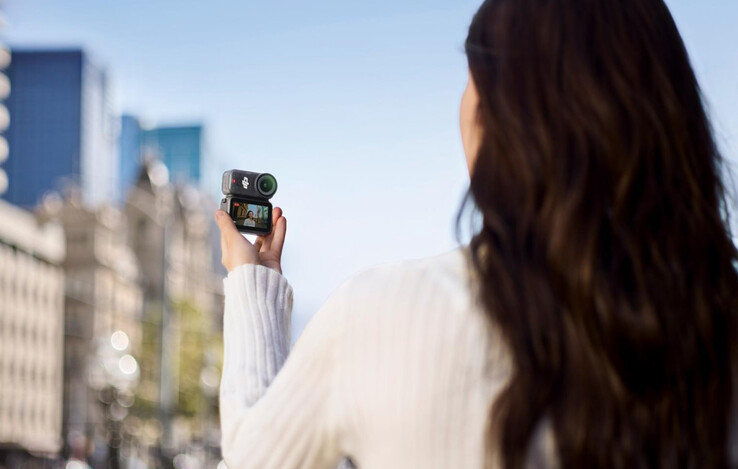 Osmo Nano med dockningsstationen (Bildkälla: DJI)
