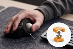 Elecom Ist Plus trackball-mus (IT10MRS) använder 5-bollars rullar med minskad friktion.
