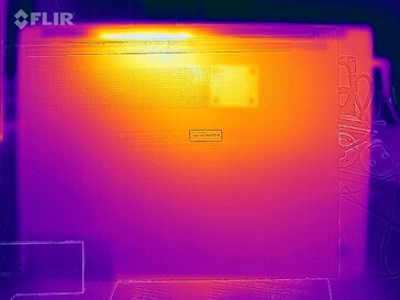 LG Ultra PC 16" med Ryzen 3 5300U - värmefördelning under stresstestet (botten)