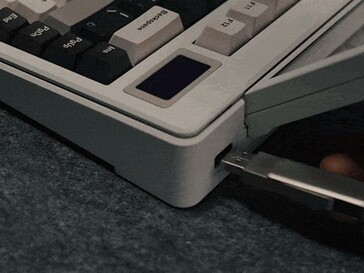 Inbyggd USB-port för anslutning av kringutrustning