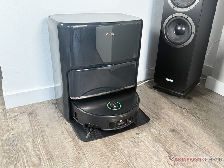 Mova Z60 Ultra Roller Komplett under laddning