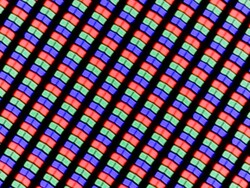 LC-displayen använder en klassisk RGB-subpixelmatris som består av en röd, en blå och en grön lysdiod.