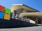  Microsoft har släppt nödkorrigeringar utanför band KB5091157 och KB5091575 för att åtgärda omstartsslingor för domänkontrollanter som utlöses av säkerhetsuppdateringen KB5082063 från april 2026