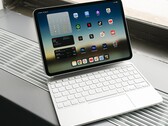 Apple's vikbara surfplatta kan bli nästan lika stor som två iPad Pro sida vid sida. På bilden - iPad Pro M4 (Bildkälla: ZDNet)