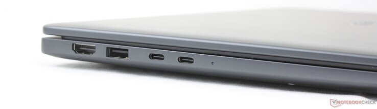 Vänster: HDMI 2.1, USB-A 3.2 Gen. 1, 2x Thunderbolt 4 med DisplayPort 2.1 + Power Delivery