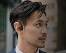 Hörlurarna Audio Technica ATH-CC500BT2 överför ljud genom brosket i örat. Bildkälla: Audio-Technica)