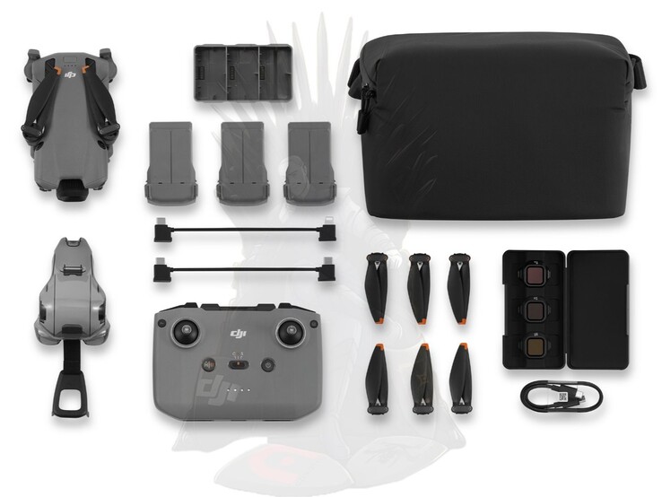 DJI Mini 5 Pro Fly More Combo med DJI RC-N3. (Bildkälla: @quadro-news)
