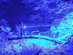 YouTubern StyroPyro presenterar &quot;världens starkaste handhållna laser&quot;. (Bildkälla: StyroPyro via YouTube)