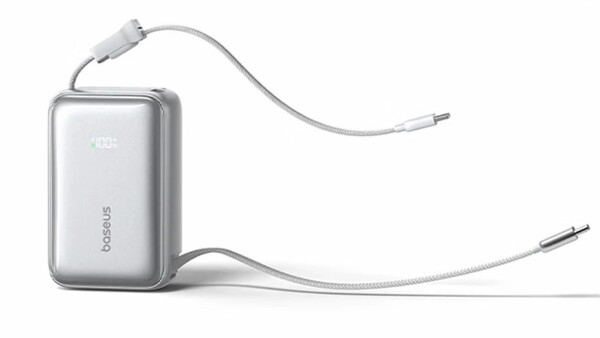 Baseus PicoGo AR11 har två inbyggda USB-C-kablar, varav en är utdragbar.