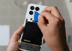 Fairphone 6:s batteri är särskilt lätt att byta ut. (Bildkälla: iFixit)
