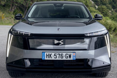 DS nr 7 E-Tense: Den nya lyxiga elbilen har en räckvidd på upp till 460 miles och en fyrhjulsdrift med 345 hp
