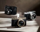 Lumix L10 finns i tre färger, varav Titanium Gold erbjuds som en begränsad upplaga.
