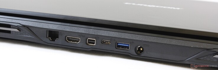 Baksidan: Gigabit RJ-45, HDMI 2.0, mDP 1.3, USB 3.0 Typ C, USB 3.0 Typ A, AC-adapter