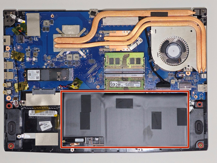 MSI GF63 12VE moderkort (Bildkälla: iFixit)